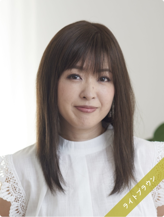 ライトブラウン